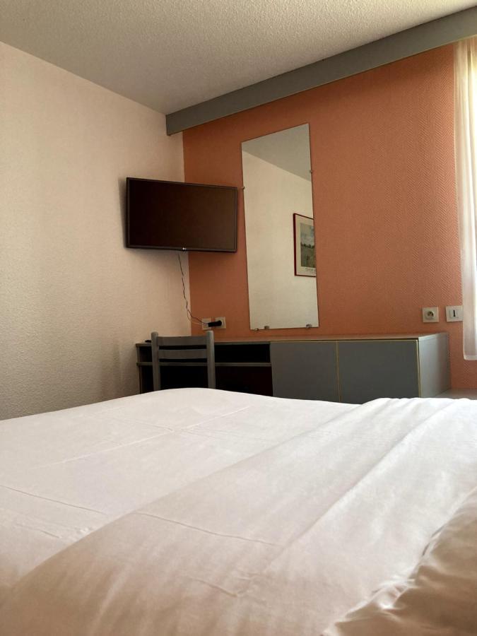 Brit Hotel Essentiel Moulins Avermes Exterior foto